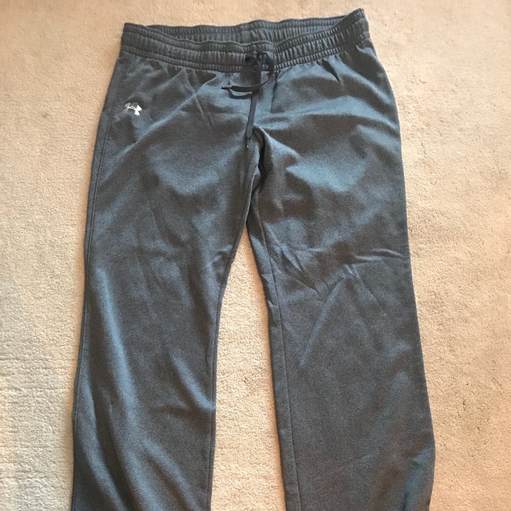 Gray Women’s Under Armour Sweats